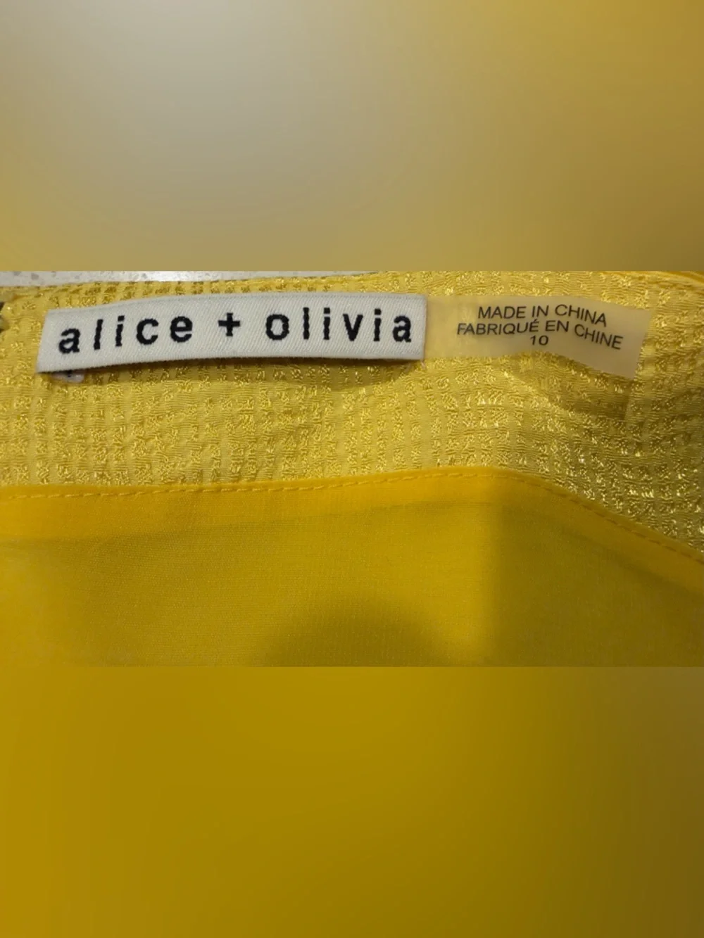 Alice + Olivia Cynthia Dress Size 10 Yellow Textured Midi Dress Worn Once - Picture 6 of 7